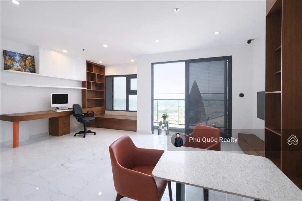 Cho thuê 2 phòng ngủ+ the beverly solari  vinhomes grand park, có ít nội thất, view thoáng