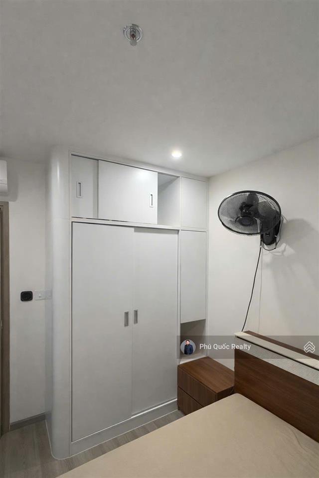 Cho thuê 2 phòng ngủ+ the beverly solari  vinhomes grand park, có ít nội thất, view thoáng