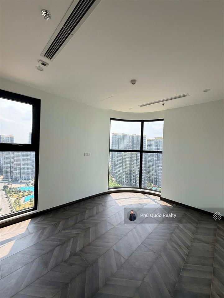 Siêu rẻ nhất thị trường the beverly  vinhomes grand park, bán 4.95 tỷ 2 phòng ngủ 2wc