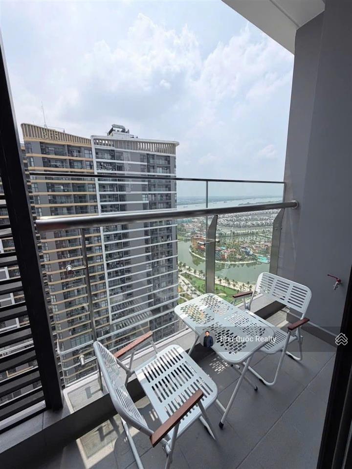 Nhà mới sang xịn the opus one  cho thuê 1 phòng ngủ+ 1wc nội thất siêu đẹp, view xịn  vhgp