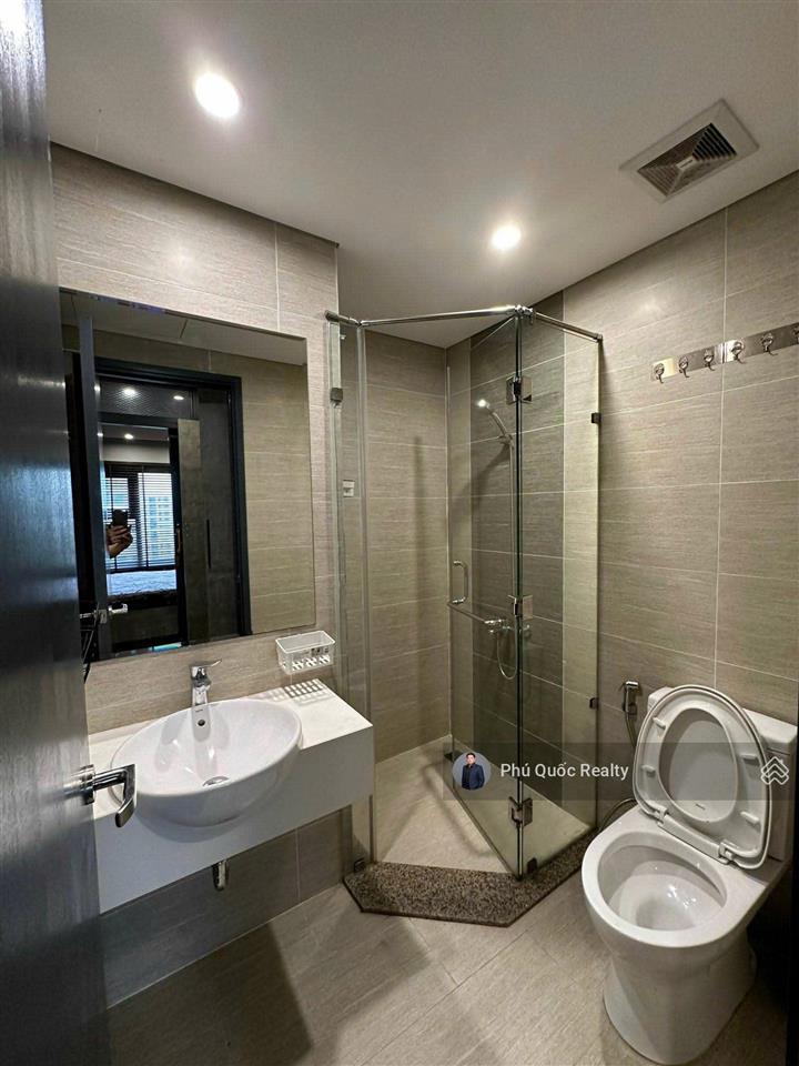 The rainbow  vinhomes grand park cho thuê căn hộ 1 phòng ngủ 1wc, full nội thất
