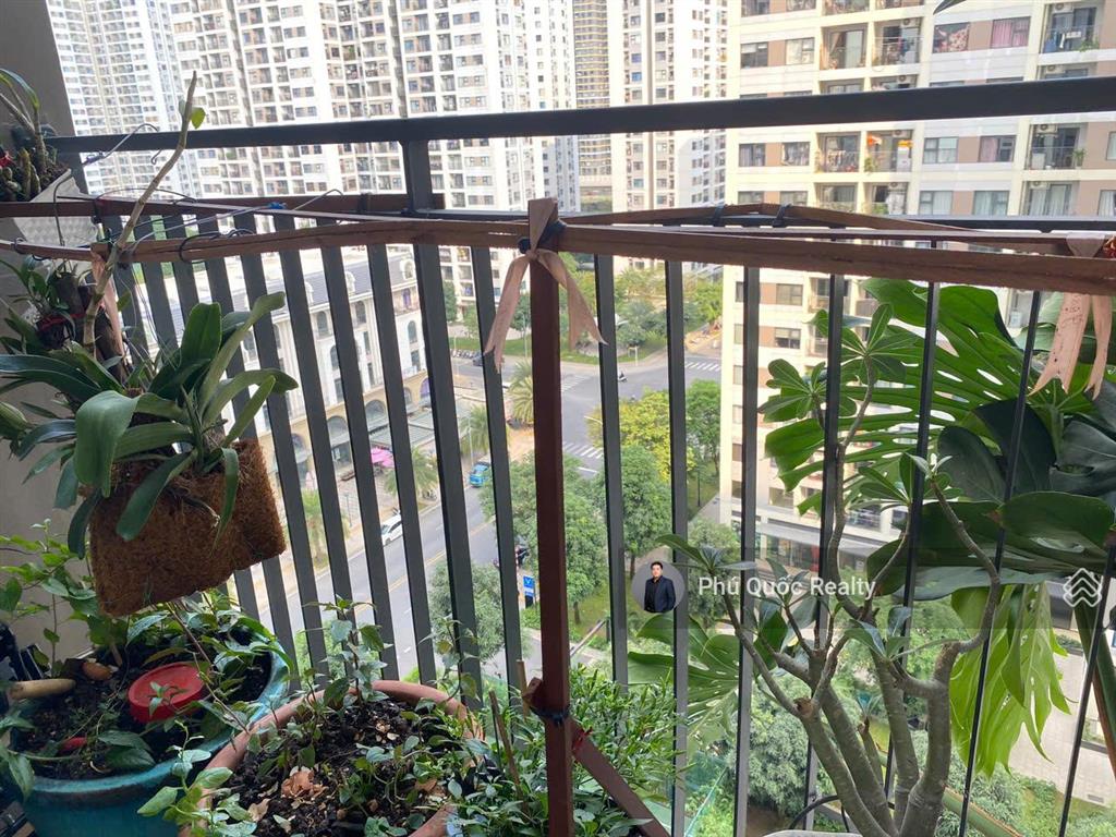 Bán nhanh 2pn+ chỉ 3.5 tỷ btp the rainbow  vinhomes grand park, bếp rèm, sẵn hđt