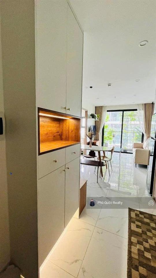 Bán rẻ 2 phòng ngủ 2wc căn hộ cao cấp the beverly solari  vinhomes grand park, nội thất dính tường