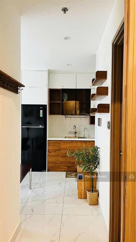 Bán rẻ 2 phòng ngủ 2wc căn hộ cao cấp the beverly solari  vinhomes grand park, nội thất dính tường