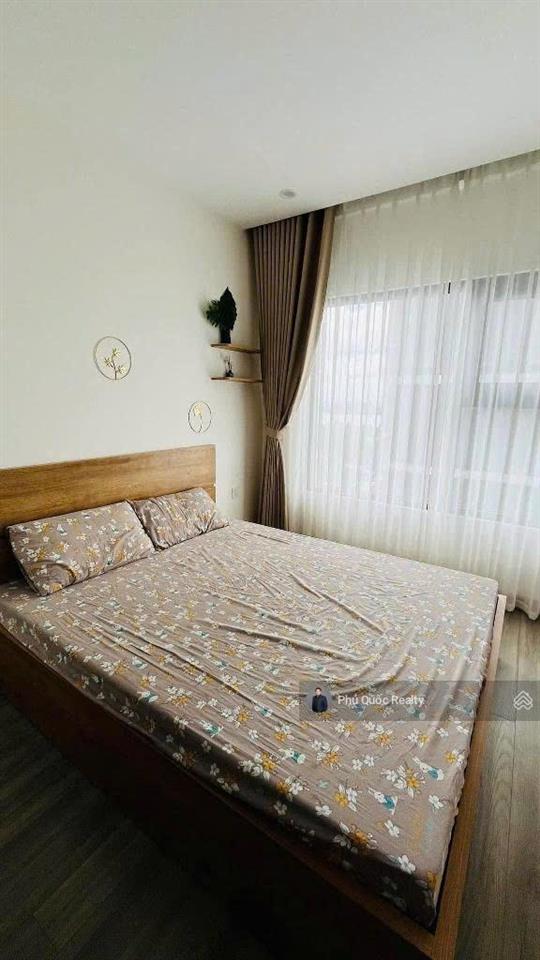 Bán rẻ 2 phòng ngủ 2wc căn hộ cao cấp the beverly solari  vinhomes grand park, nội thất dính tường