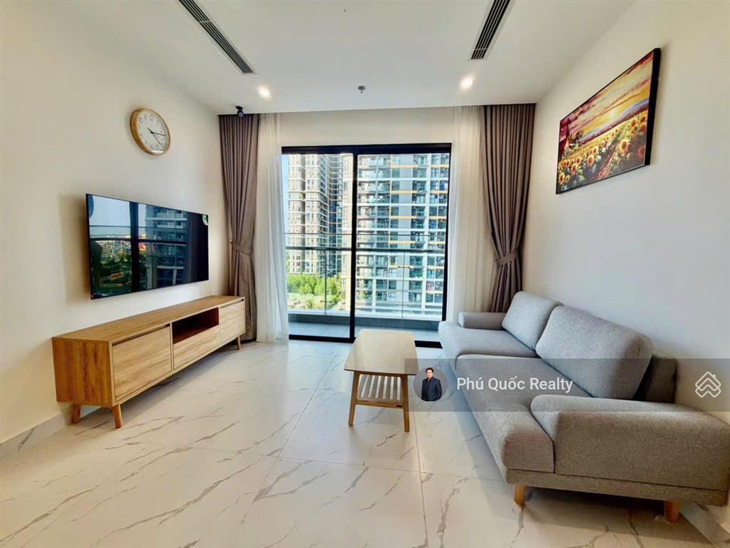 Nhà mới the opus one  vinhomes grand park cho thuê 2 phòng ngủ 2wc  full nội thất xịn