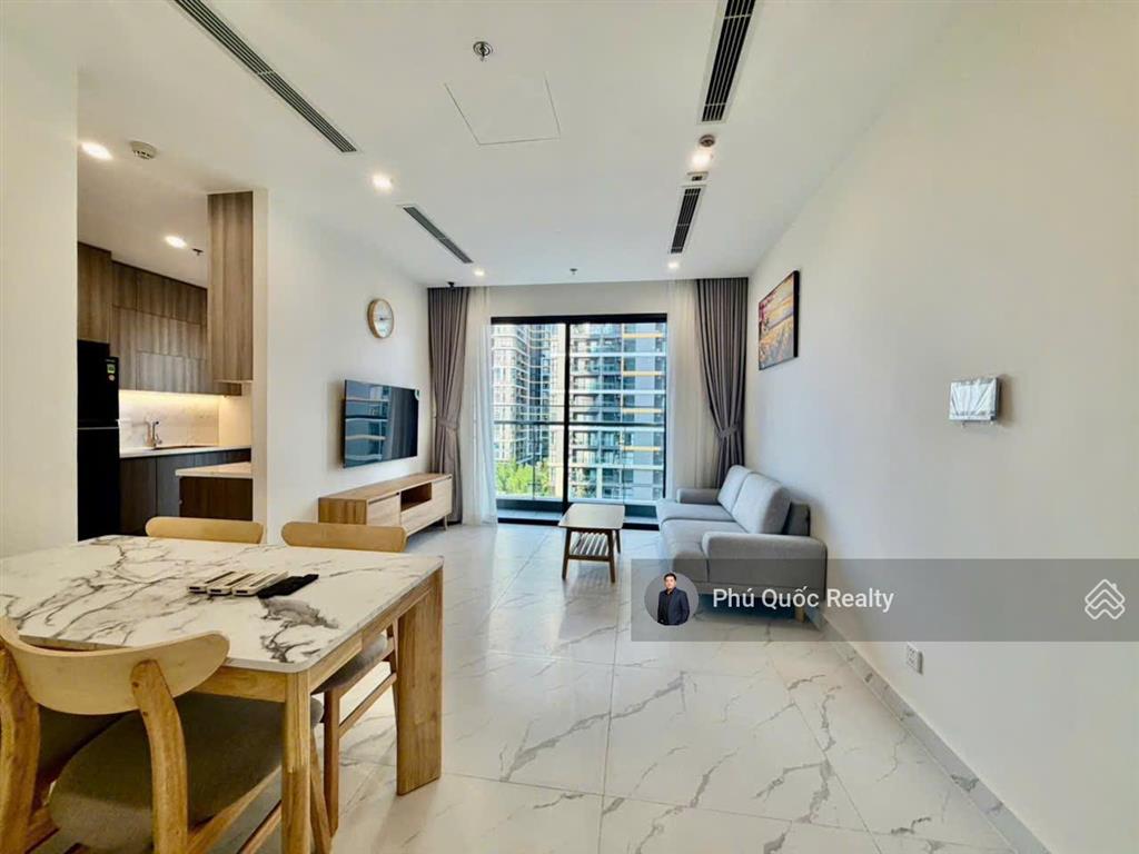 Nhà mới the opus one  vinhomes grand park cho thuê 2 phòng ngủ 2wc  full nội thất xịn