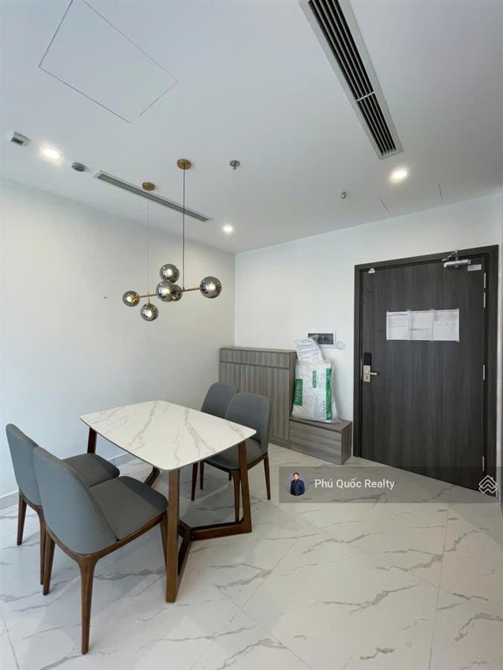 Nhà mới the opus one  vinhomes grand park cho thuê 2 phòng ngủ 2wc  mới 100%, full nội thất