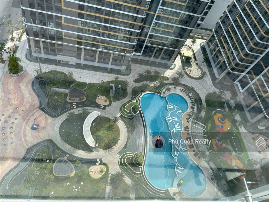 Nhà mới the opus one  vinhomes grand park cho thuê 2 phòng ngủ 2wc  mới 100%, full nội thất