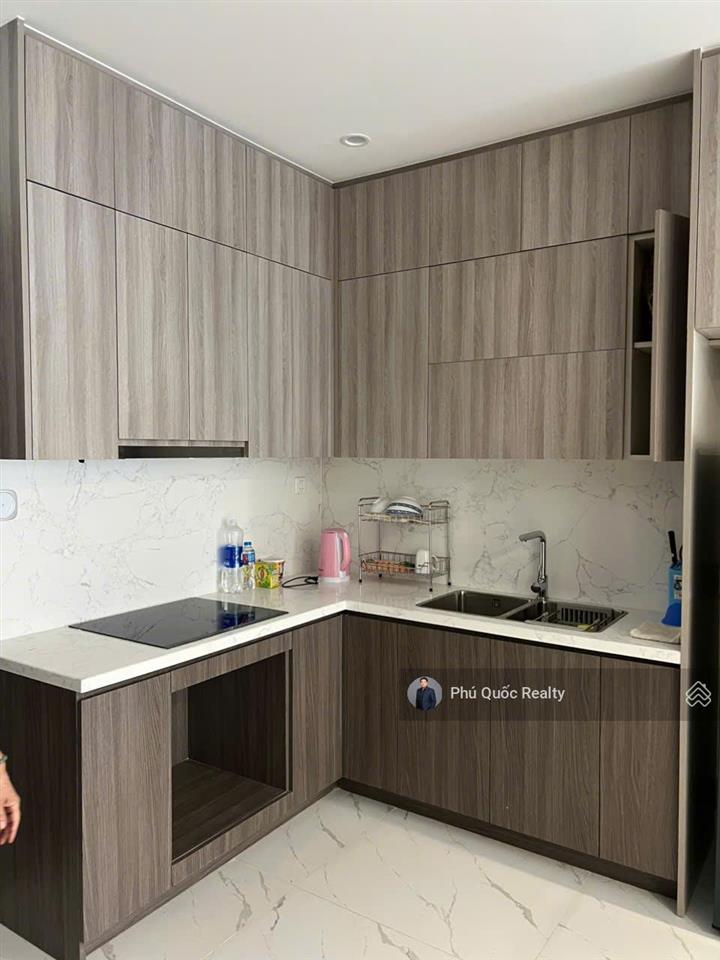 Nhà mới the opus one  vinhomes grand park cho thuê 1 phòng ngủ+ 1wc  mới 100%, full nội thất