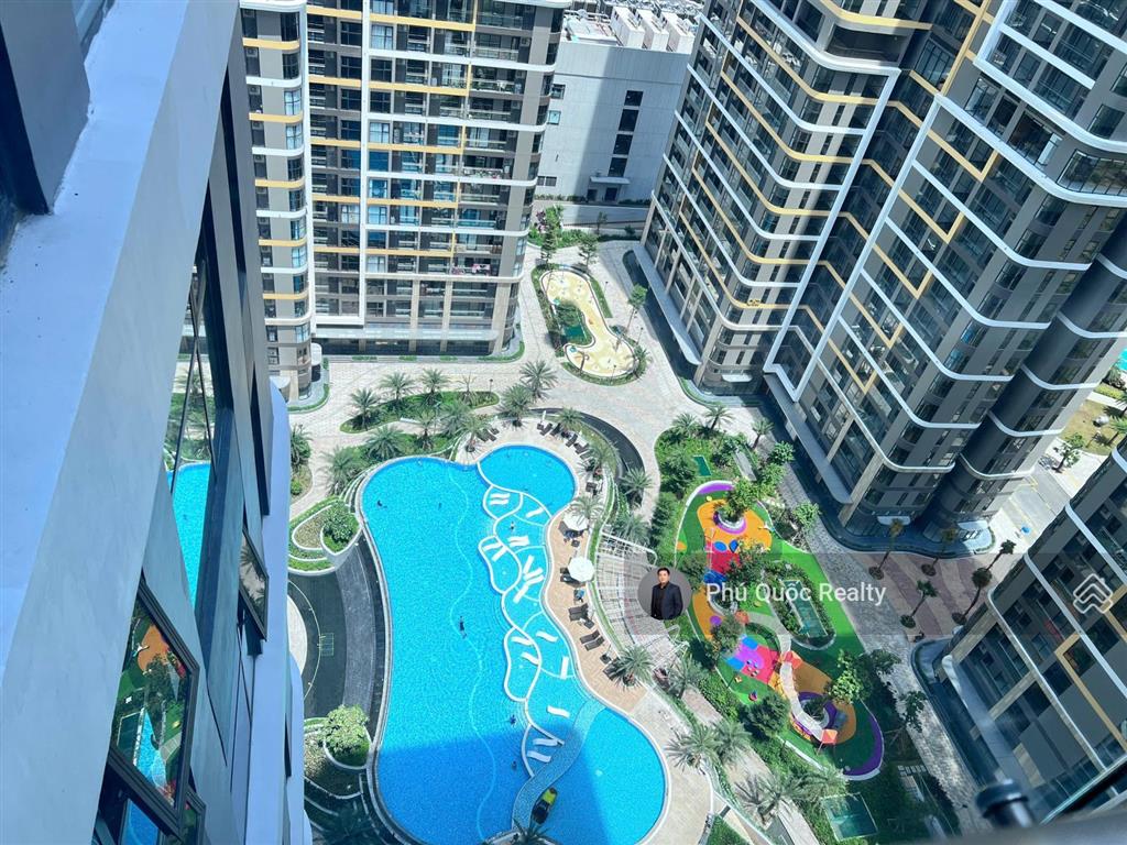 Nhà mới the opus one  vinhomes grand park cho thuê 1 phòng ngủ+ 1wc  mới 100%, full nội thất