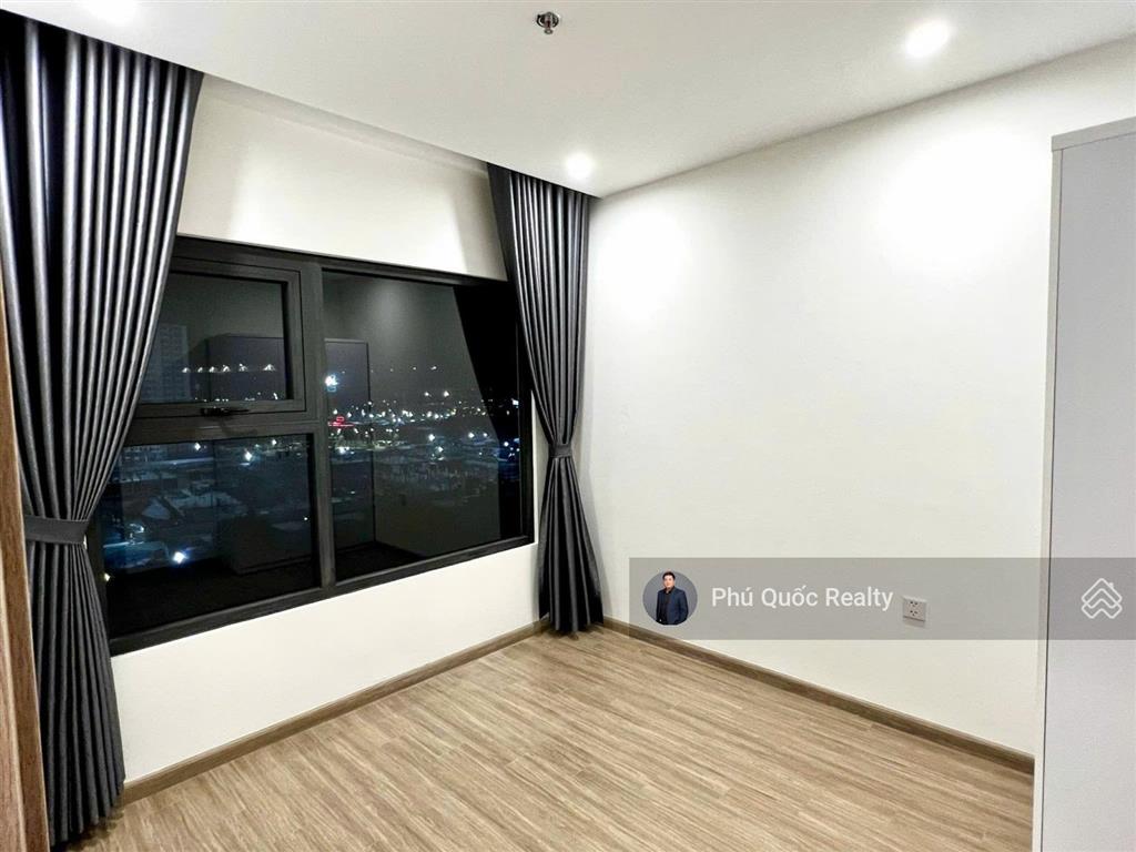 Cho thuê nhanh căn hộ the rainbow, vinhomes grand park  ch 2 phòng ngủ, nt như hình