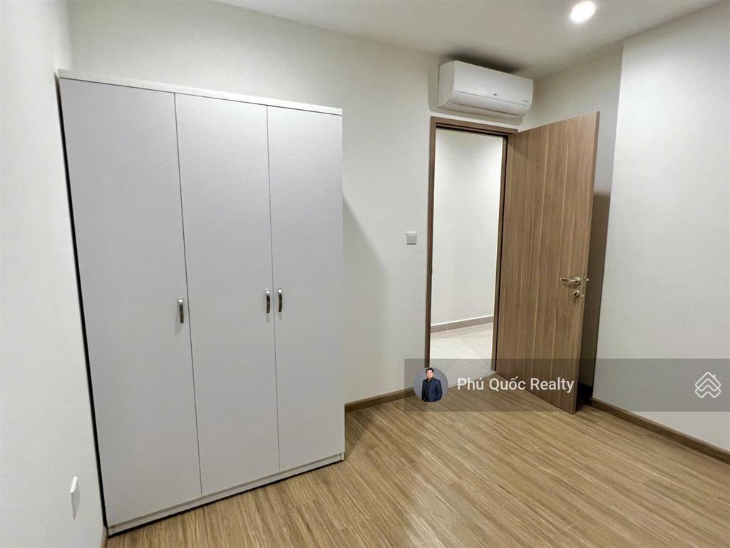Cho thuê nhanh căn hộ the rainbow, vinhomes grand park  ch 2 phòng ngủ, nt như hình