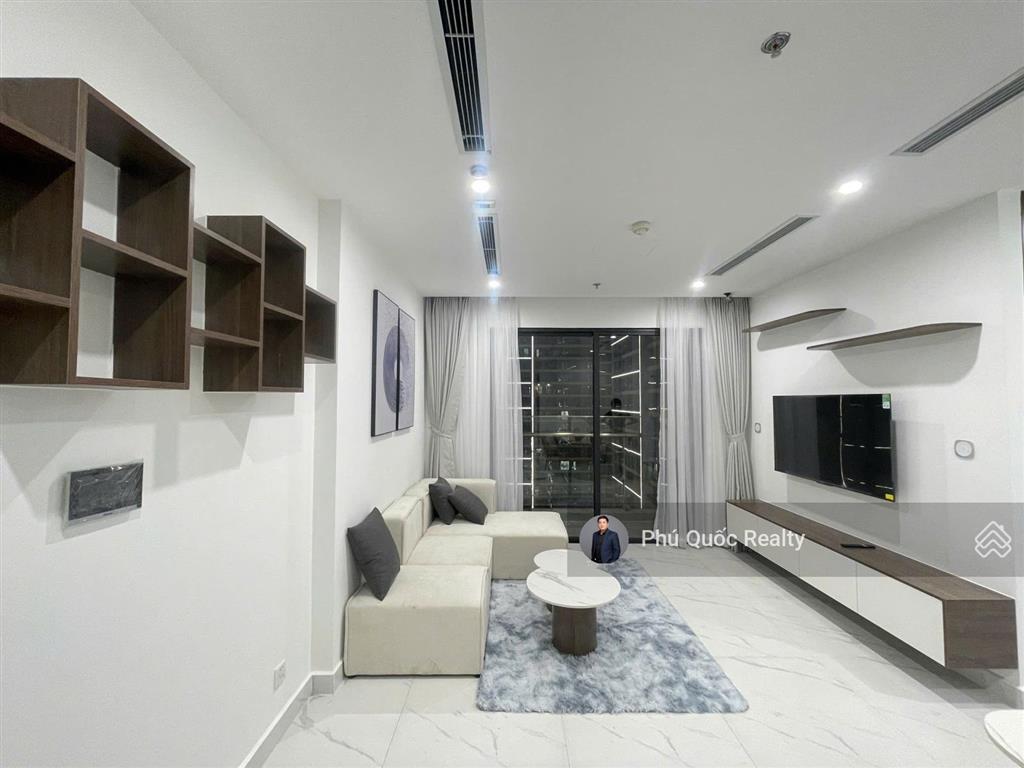 Nhà mới 100% the beverly  vinhomes grand park, cho thuê 2pn  2wc full nội thất xịn