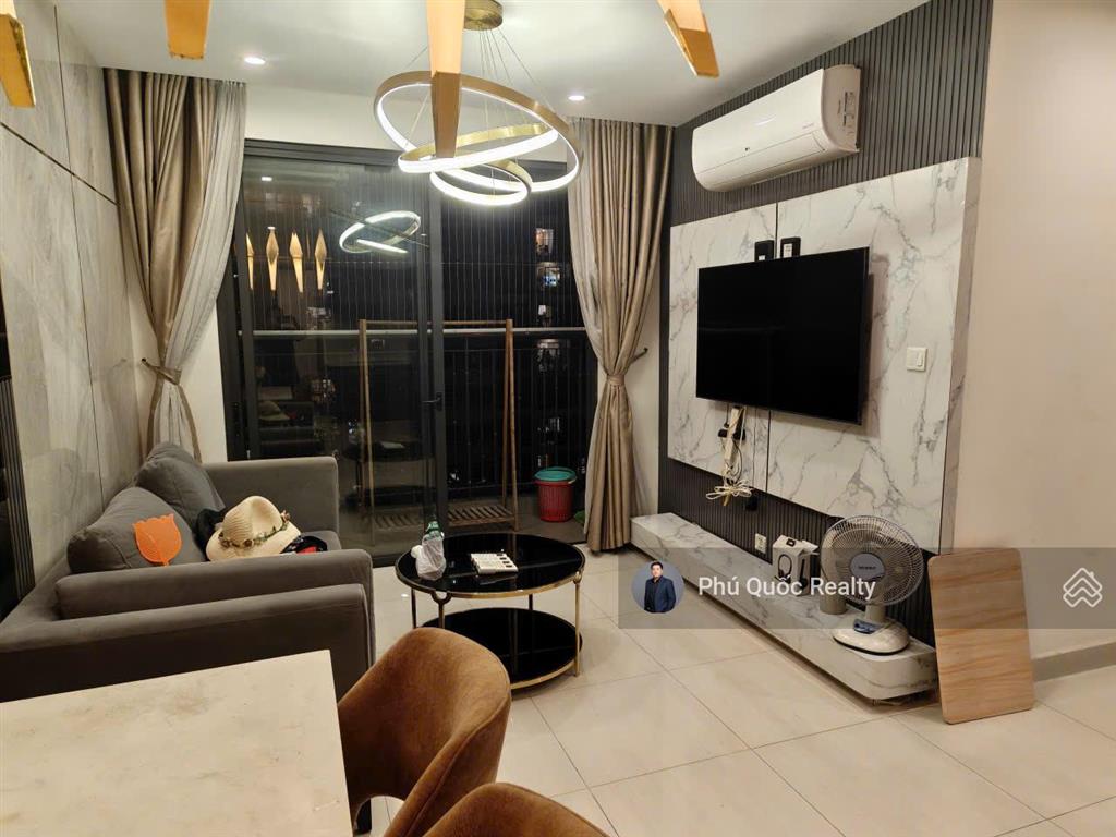 The rainbow  vinhomes grand park cho thuê căn hộ 3 phòng ngủ 3wc, full nội thất