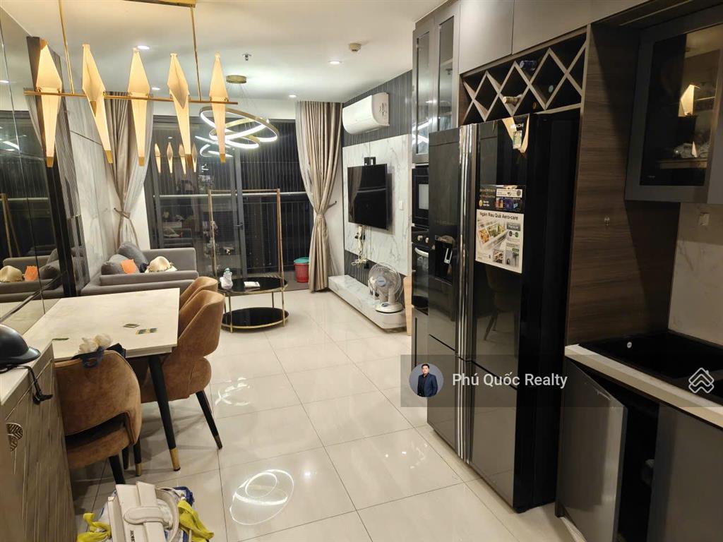 The rainbow  vinhomes grand park cho thuê căn hộ 3 phòng ngủ 3wc, full nội thất