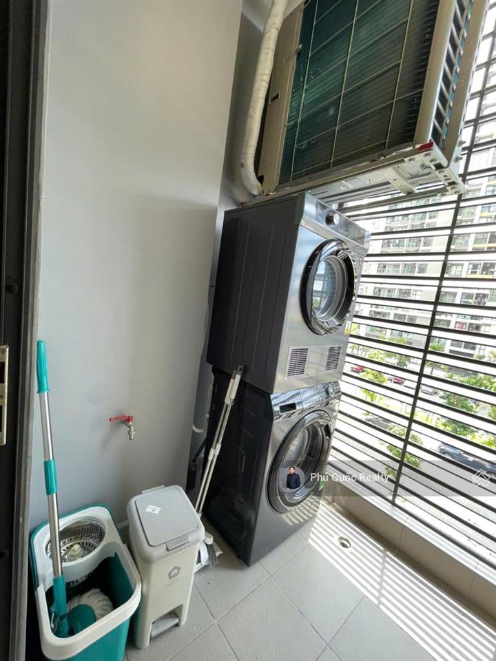 Căn góc the opus one  vinhomes grand park cho thuê 2 phòng ngủ 2wc, full nội thất