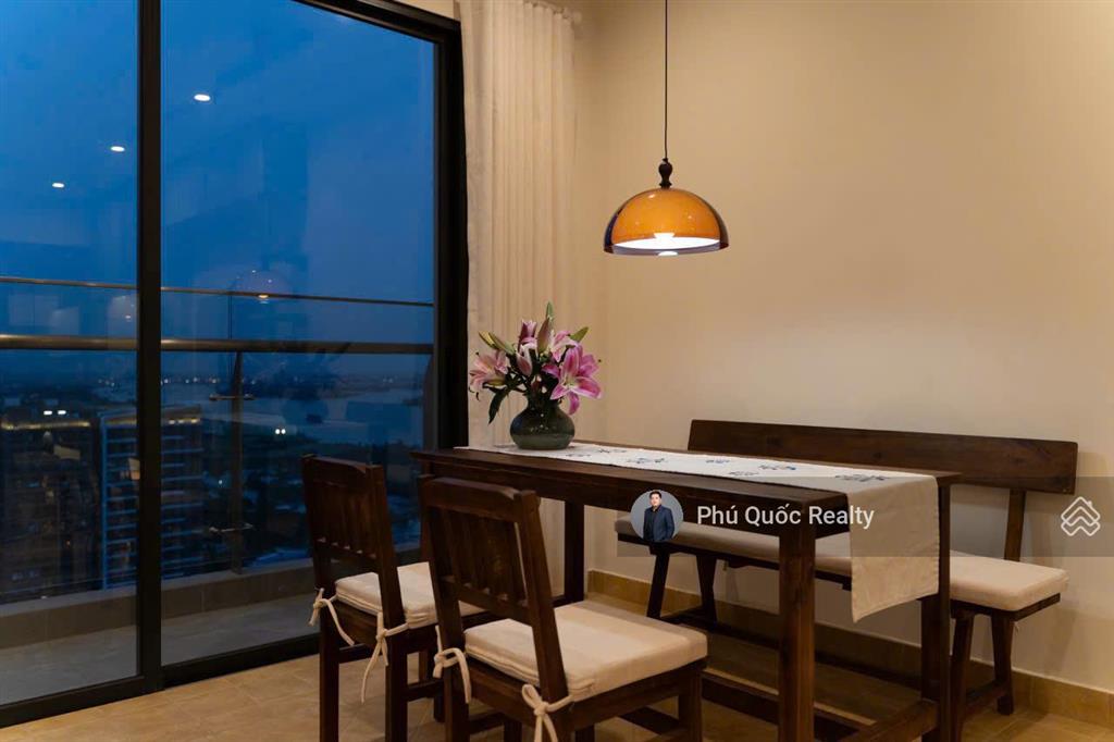Căn hộ 2pn full nội thất luxury tại phân khu cao cấp the beverly