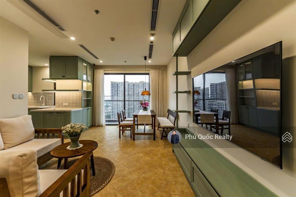 Căn hộ 2pn full nội thất luxury tại phân khu cao cấp the beverly
