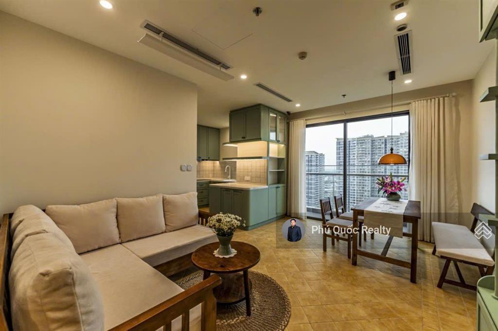 Căn hộ 2pn full nội thất luxury tại phân khu cao cấp the beverly