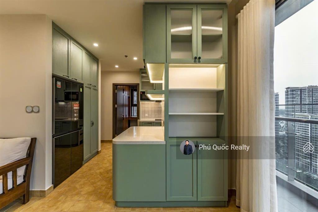Căn hộ 2pn full nội thất luxury tại phân khu cao cấp the beverly