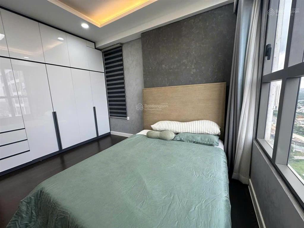Bán căn 3pn view sông 96m2 full nội thất giá cực sốc 8,8 tỷ all in  the sun avenue