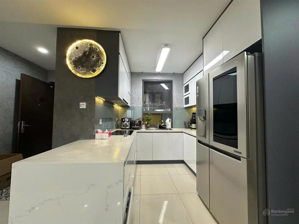 Bán căn 3pn view sông 96m2 full nội thất giá cực sốc 8,8 tỷ all in  the sun avenue