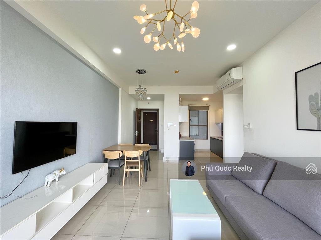 Cho thuê 3 phòng ngủ  2wc the sun avenue giá rẻ 20 triệu/tháng  full nội thất