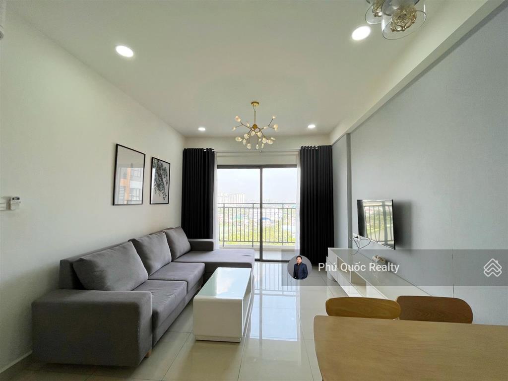 Cho thuê 3 phòng ngủ  2wc the sun avenue giá rẻ 20 triệu/tháng  full nội thất