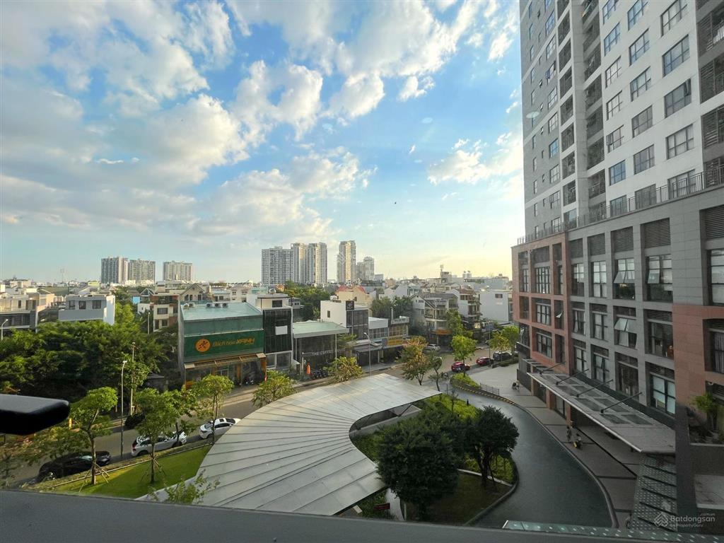 Giá thuê rẻ 11 triệu  cho thuê văn phòng làm việc officetel the sun avenue