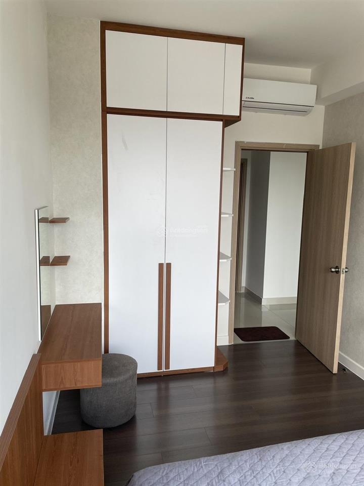 Giá rẻ 15 triệu  cho thuê 1 phòng ngủ + 1 the sun avenue, full nội thất  view mát mẻ