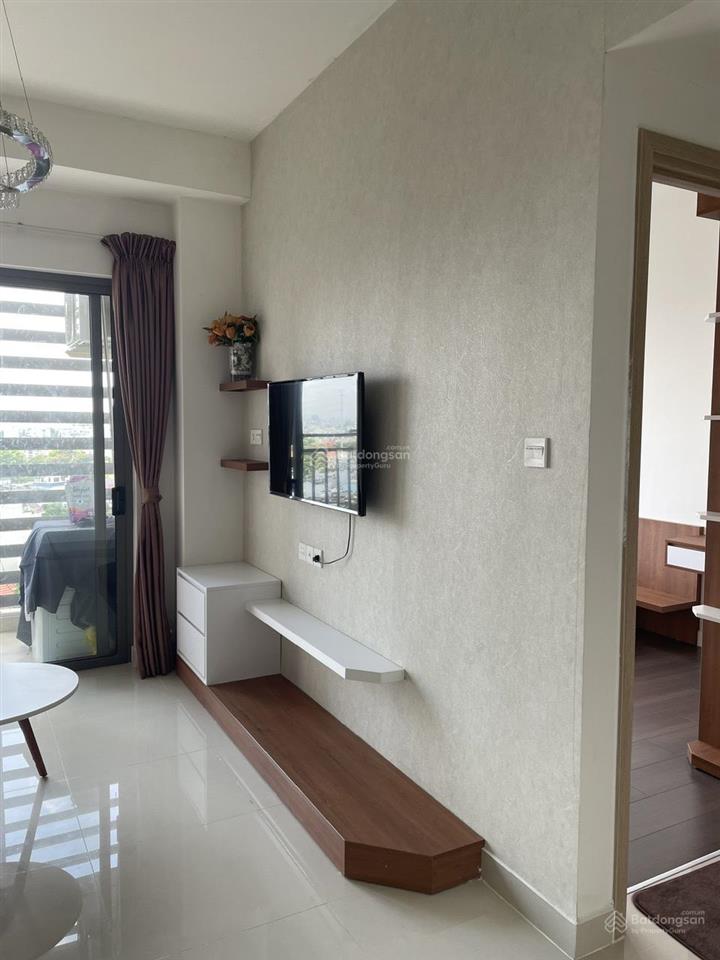 Giá rẻ 15 triệu  cho thuê 1 phòng ngủ + 1 the sun avenue, full nội thất  view mát mẻ