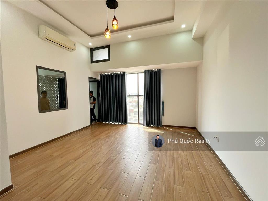 Cho thuê văn phòng làm việc officetel 16 triệu  the sun avenue, 62m2
