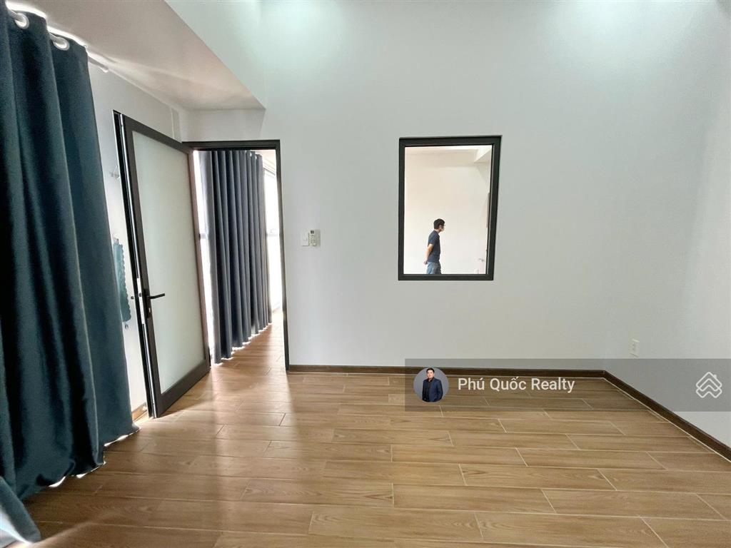 Cho thuê văn phòng làm việc officetel 16 triệu  the sun avenue, 62m2