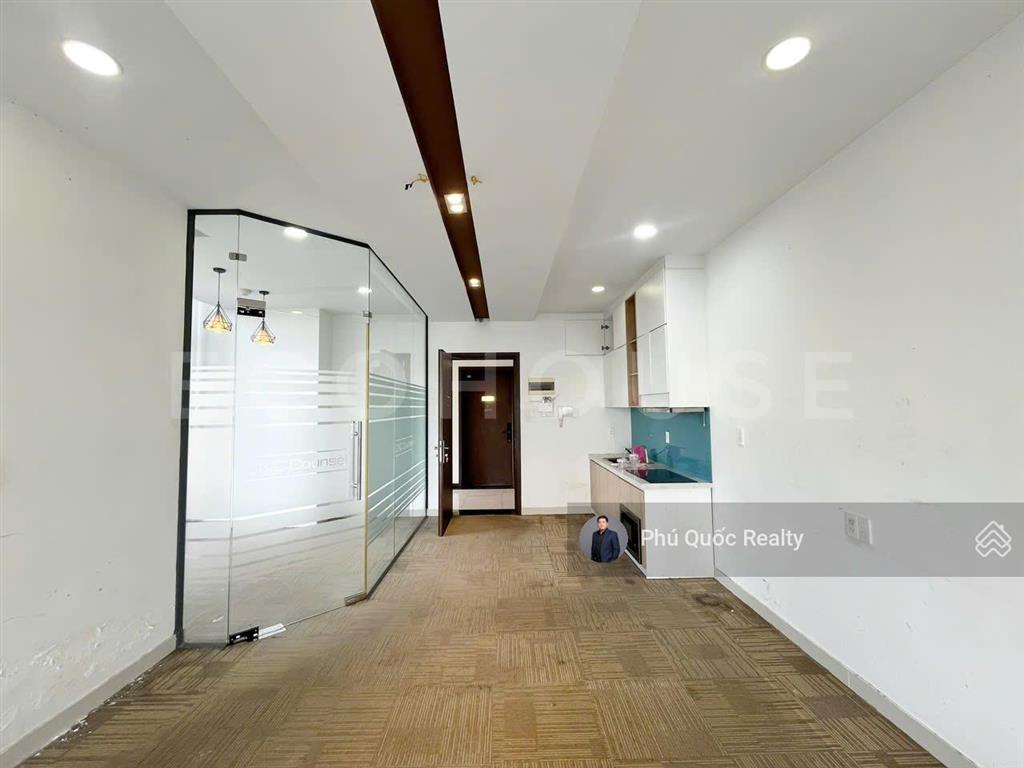 Cho thuê văn phòng làm việc officetel 16 triệu  the sun avenue, 62m2