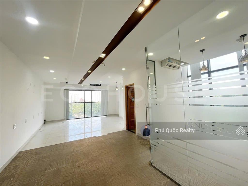 Cho thuê văn phòng làm việc officetel 16 triệu  the sun avenue, 62m2