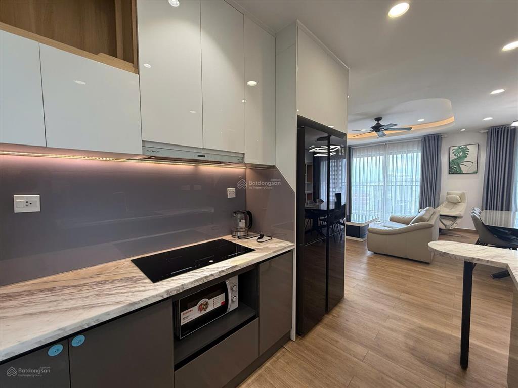 Căn góc 2pn  96m2 nội thất đẹp cần cho thuê the sun avenue