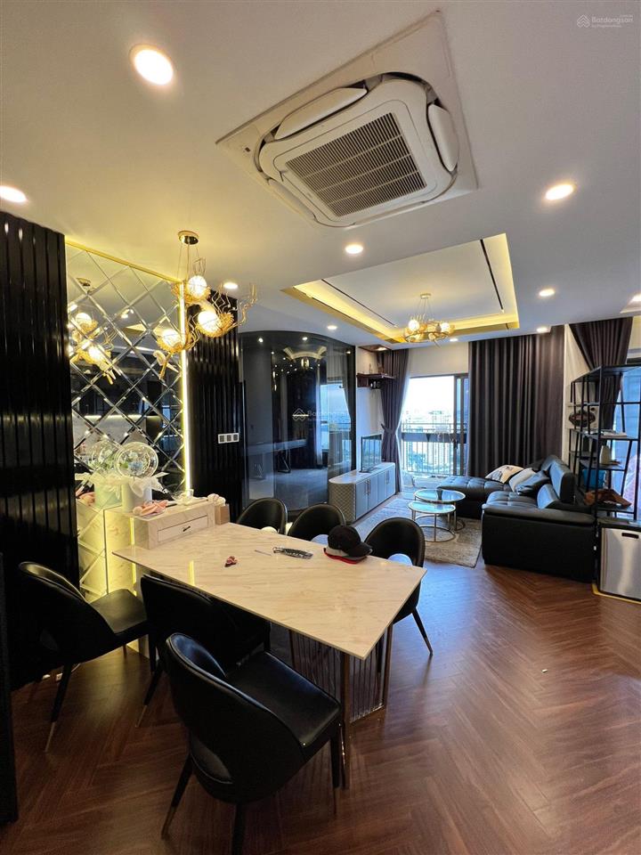 Cần tìm khách thuê căn 3pn nội thất siêu xinh the sun avenue