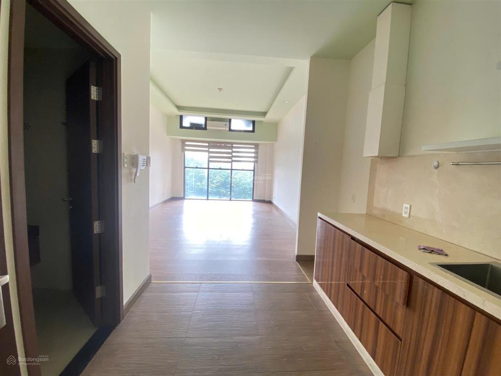 Văn phòng officetel the sun avenue cho thuê 12tr  nội thất cơ bản có bếp, đăng ký kinh doanh được