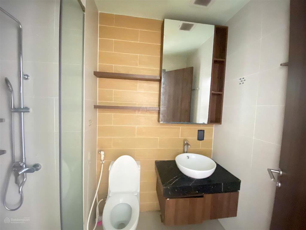 Văn phòng officetel the sun avenue cho thuê 12tr  nội thất cơ bản có bếp, đăng ký kinh doanh được