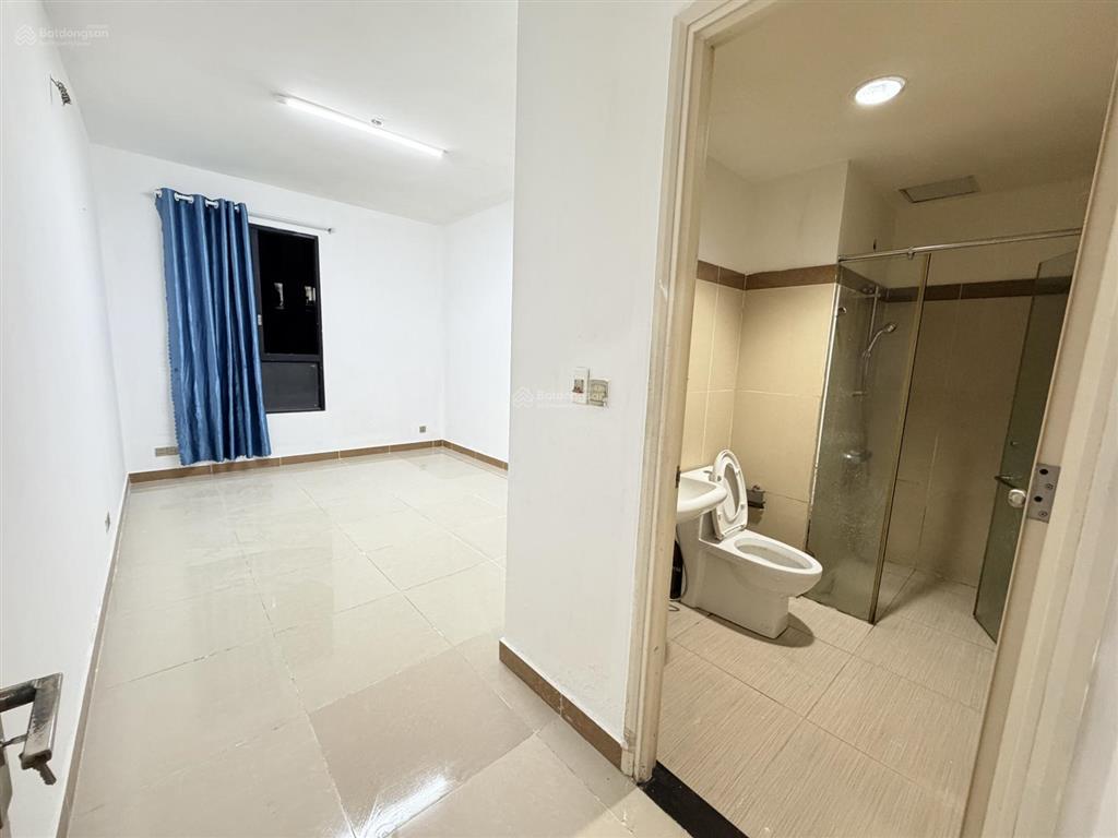 Cho thuê phòng master toilet riêng trong phòng chung cư era town đức khải