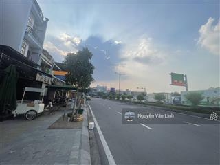 Bán nhà mặt tiền đường 35m  c12  nối thẳng vào nhà gas t3 , 4mx13m , 2 lầu , chỉ nhỉnh 10 tỷ