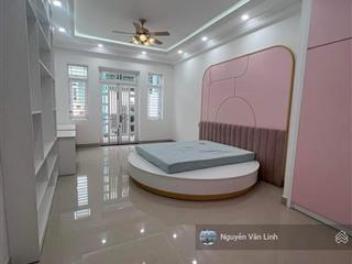 Bán nhà mặt tiền kd cmt8  gần gas metro 4,5mx22m , 5 tầng nhà mới ở ngay , chỉ 22 tỷ tl