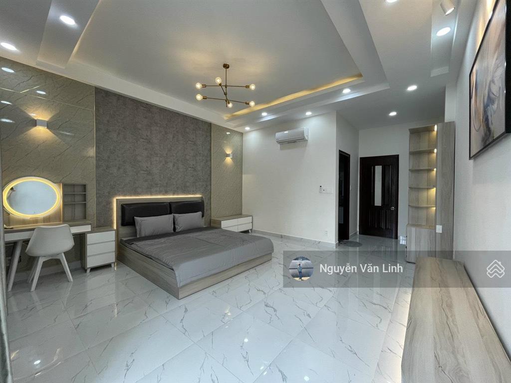 Tốt nhất thị trường ! mặt tiền cộng hòa  gần vincom , 5 tầng , 120m2 , giá chỉ 29 tỷ