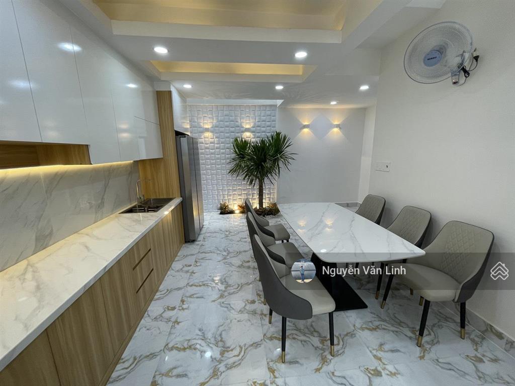 Tốt nhất thị trường ! mặt tiền cộng hòa  gần vincom , 5 tầng , 120m2 , giá chỉ 29 tỷ