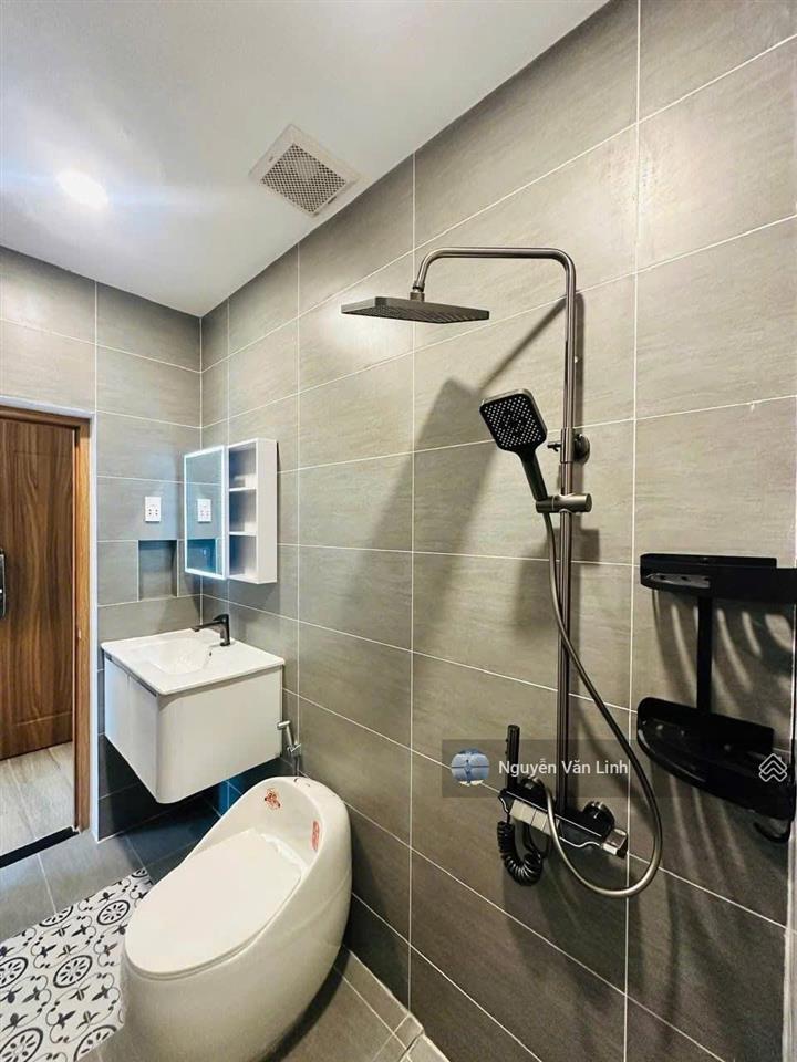 Siêu phẩm ! góc 2 mặt tiền đường phạm văn hai  gần chợ , 4,5mx18m , 5 tầng ,hdt 45tr , chỉ 23 tỷ