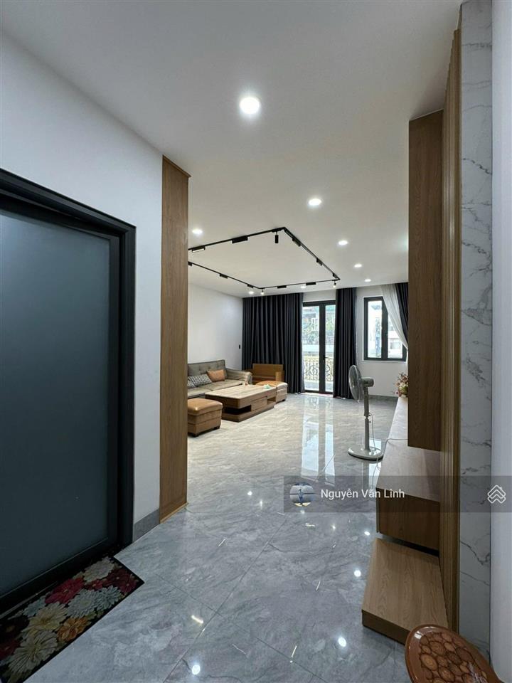 Giá tốt ! nhà mtnb bàu cát , 5.5mx24m , 5 tầng nhà mớicó thang máy , giá chỉ 19,9 tỷ
