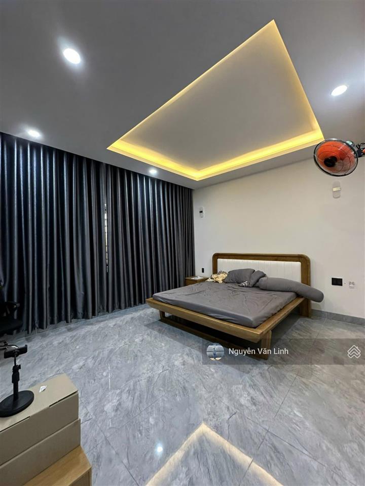 Giá tốt ! nhà mtnb bàu cát , 5.5mx24m , 5 tầng nhà mớicó thang máy , giá chỉ 19,9 tỷ