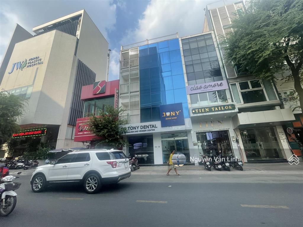 Bán tòa nhà  12mx18m  hầm 7 tầng 1100m2 sàn  ngay ngã 4 bốn xã, chỉ 34.5 tỷ
