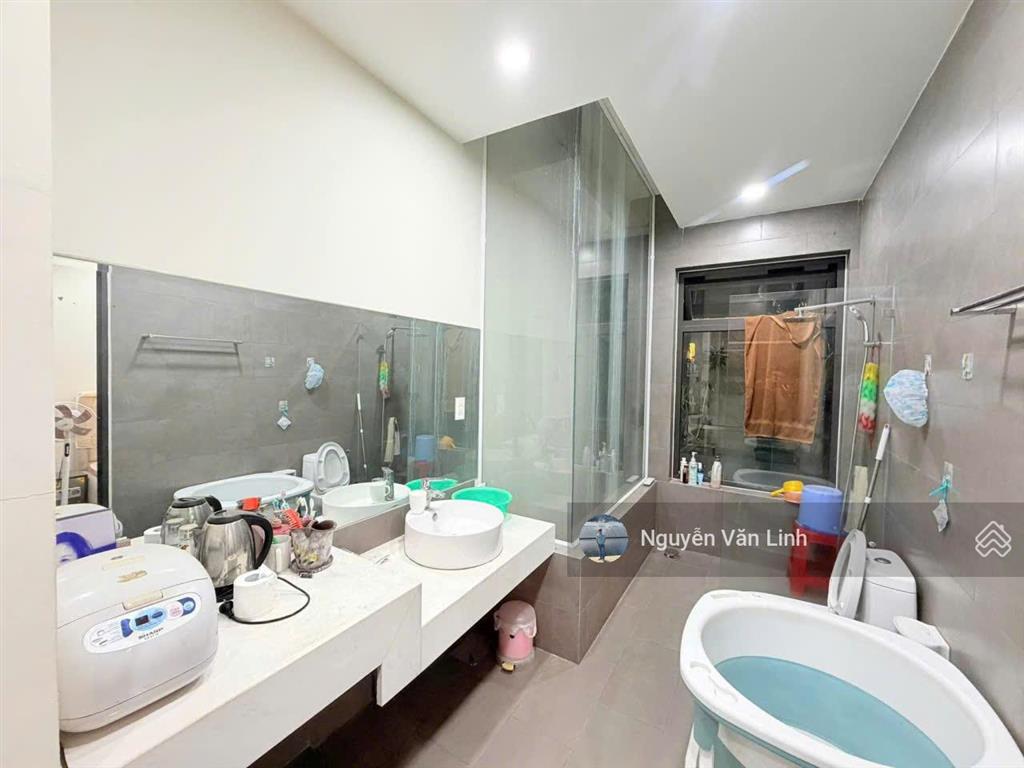 Bán gấp! nhà mặt tiền khu sân bay  giải phóng p4 tân bình, 5,3m x 16m, hầm 5 tầng